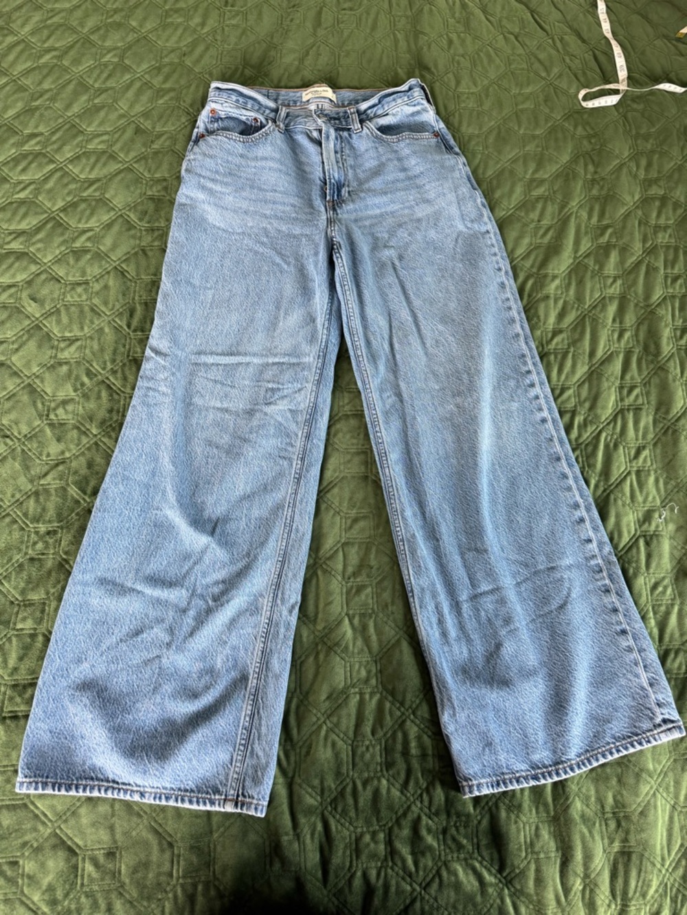 Abercrombie High Rise Wide Leg - Size 26/2